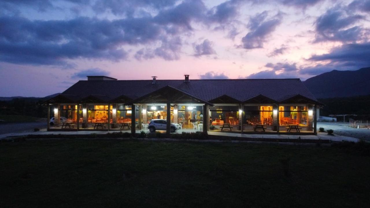 Pousada E Restaurante Redivo เลาโรมิลเลอร์ ภายนอก รูปภาพ