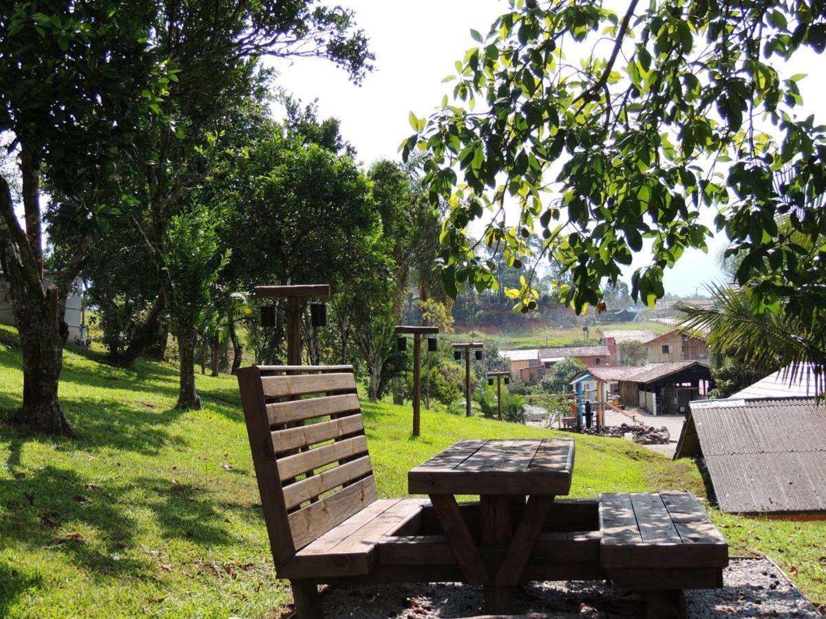 Pousada E Restaurante Redivo เลาโรมิลเลอร์ ภายนอก รูปภาพ