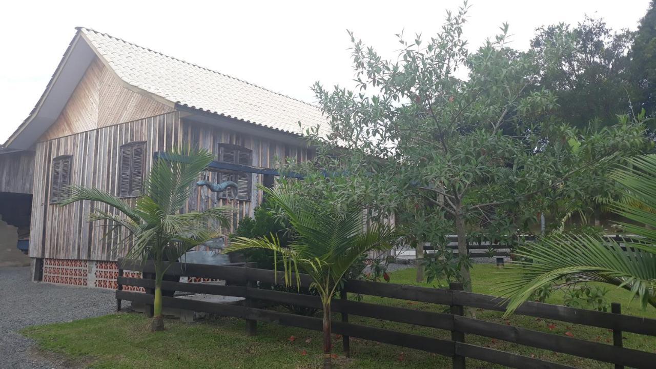 Pousada E Restaurante Redivo เลาโรมิลเลอร์ ภายนอก รูปภาพ