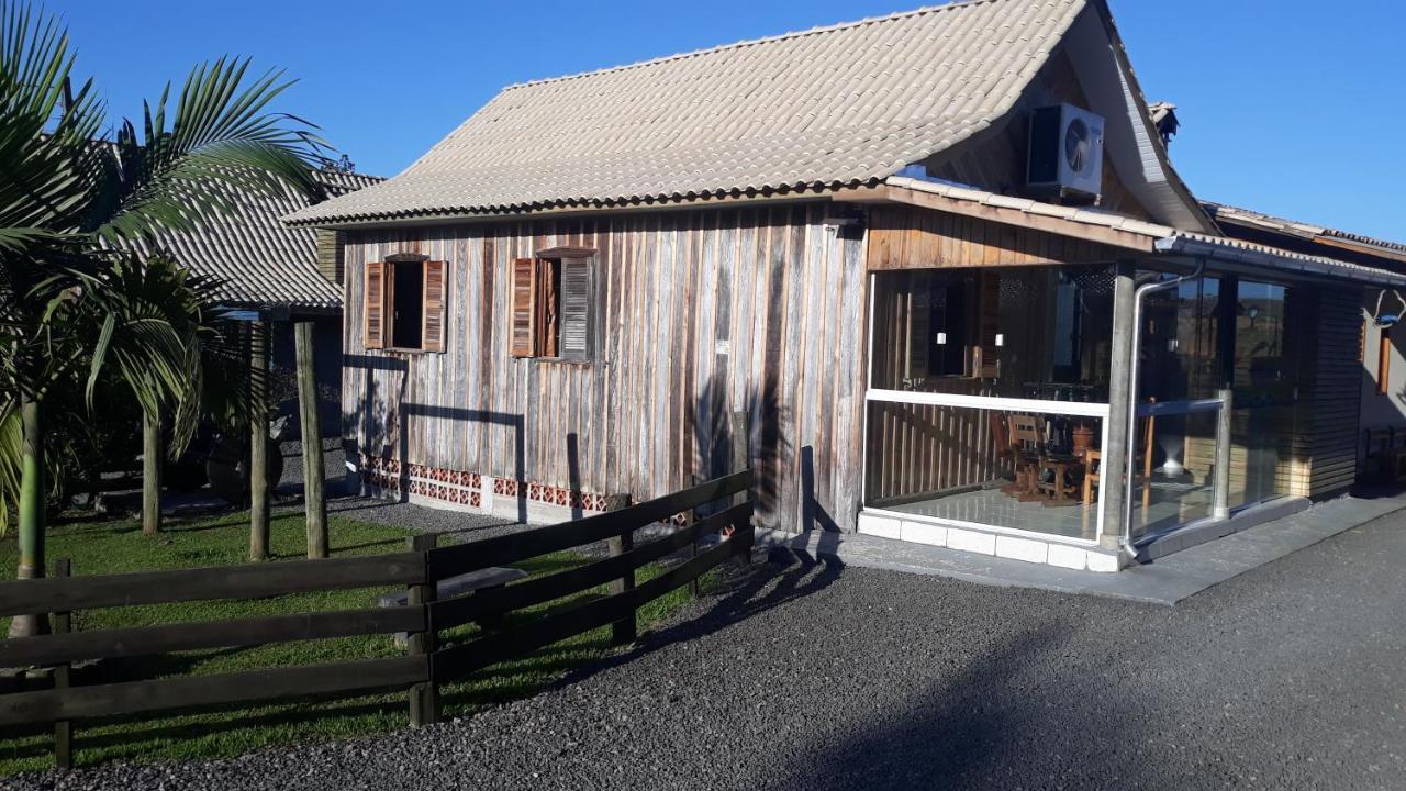 Pousada E Restaurante Redivo เลาโรมิลเลอร์ ภายนอก รูปภาพ
